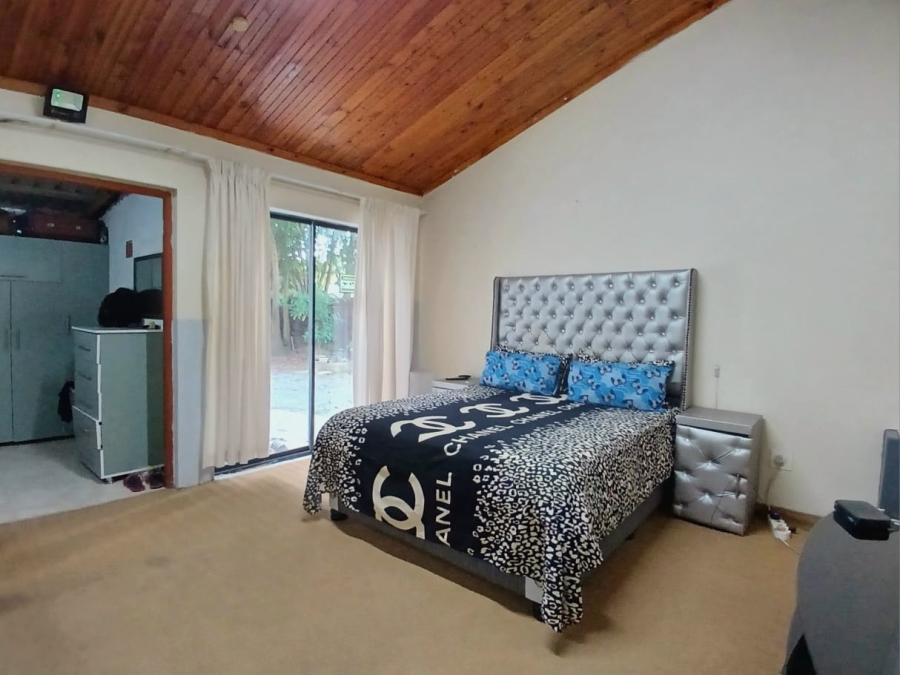 4 Bedroom Property for Sale in Beacon Bay Eastern Cape